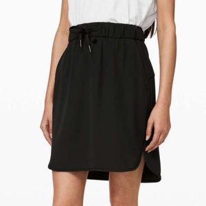 Lululemon On the Fly Skirt Black Size 2 NWT